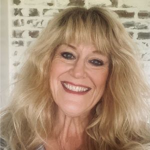 Meet your Posher, Sandra